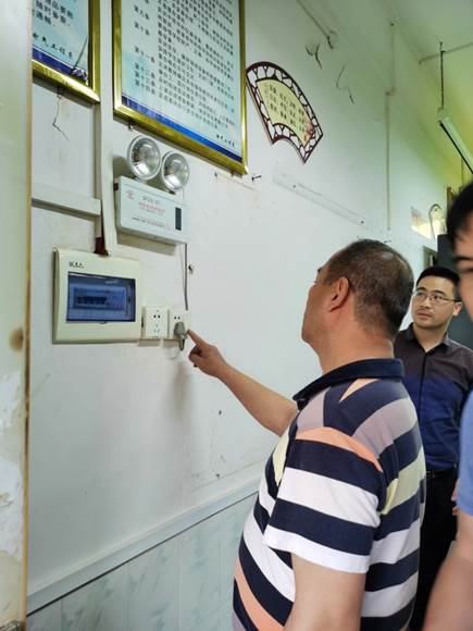 说明: E:\实训中心工作\2021年3月30日电气学院实训室检查照片\QQ图片20210330161738.jpg