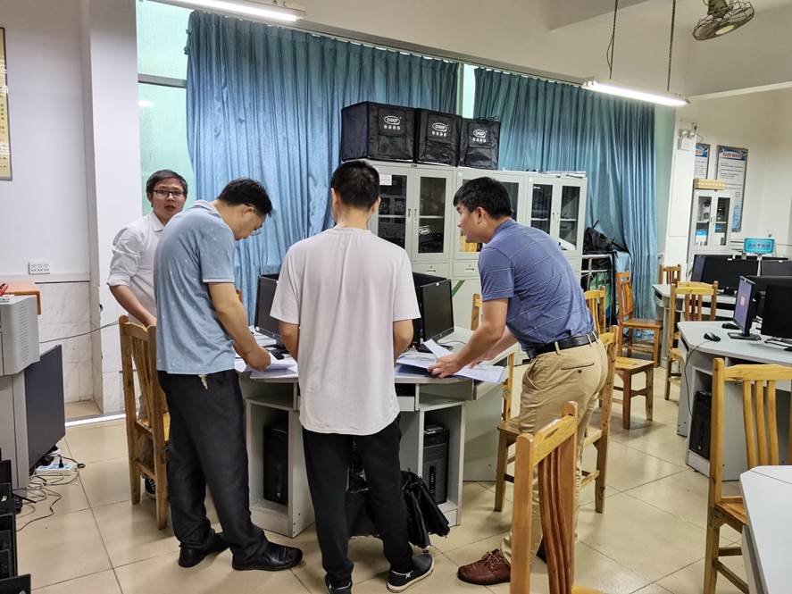 说明: E:\实训中心工作\2021年3月31日经管学院实训室检查\IMG_20210331_091241.jpg